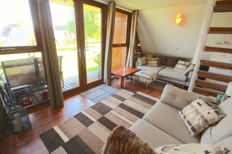 Clifftop Chalet With Pool Діл Екстер'єр фото